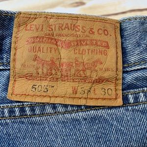 Levi’s 505 36x30 distressed straight leg jeans faded shows wear 0522